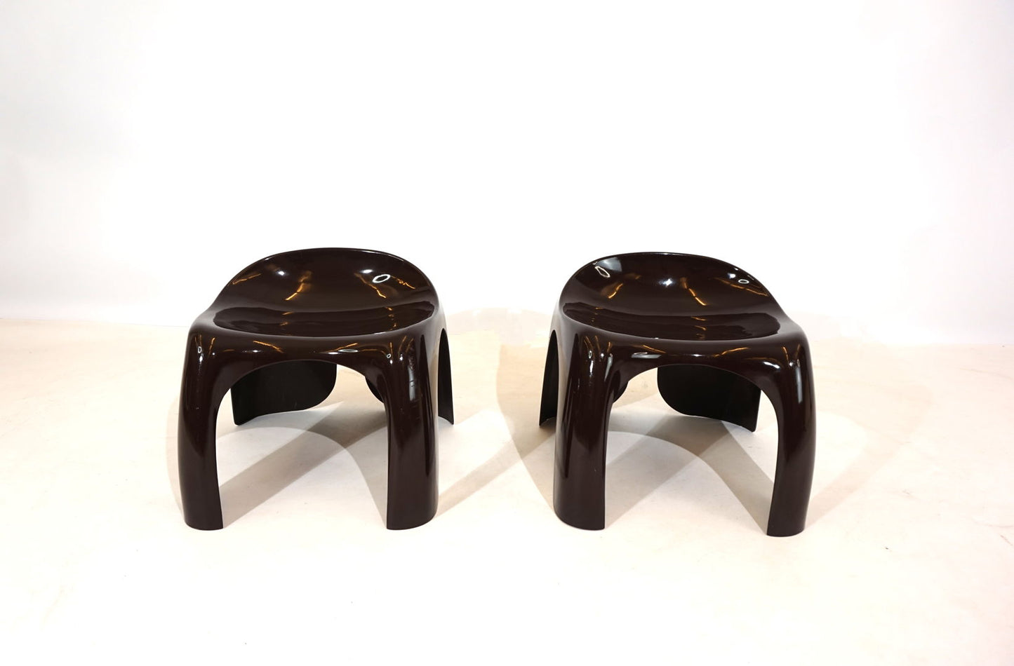 Artemide Efebo set of 2 plastic stools Space Age by Stacy Dukes