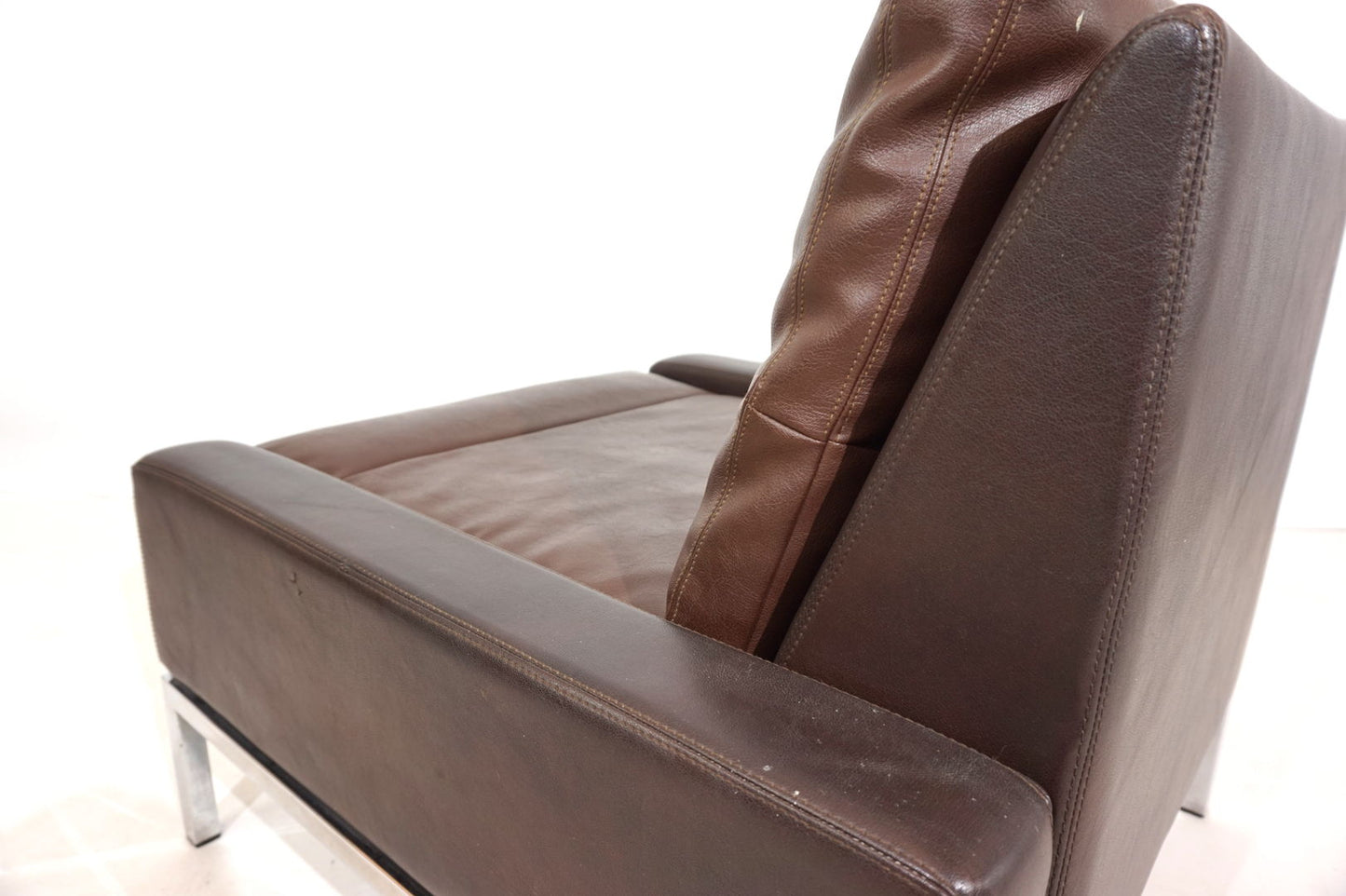 Wilkhahn Series 800 leather chair by Hans Peter Piel