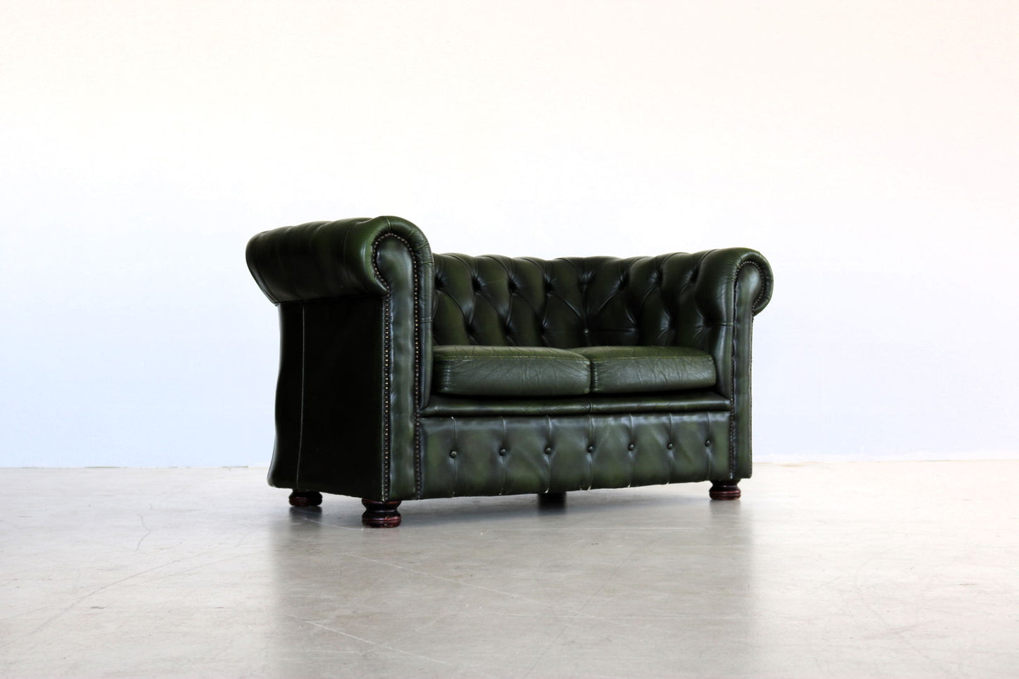 vintage couch | chesterfield | green