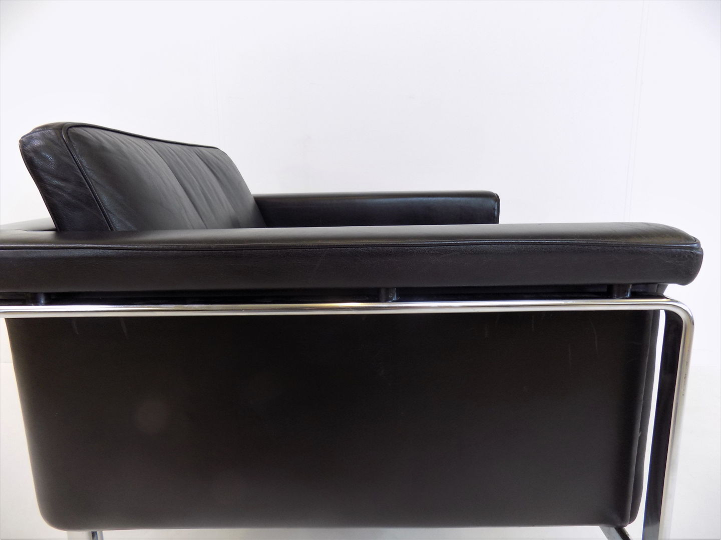 Kill 6911 leather chair black by Horst Brüning