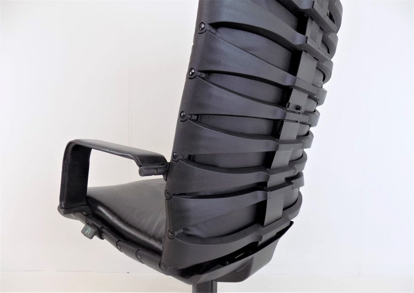 Antropovarius Desk Chair by FA Porsche for Poltrona Frau