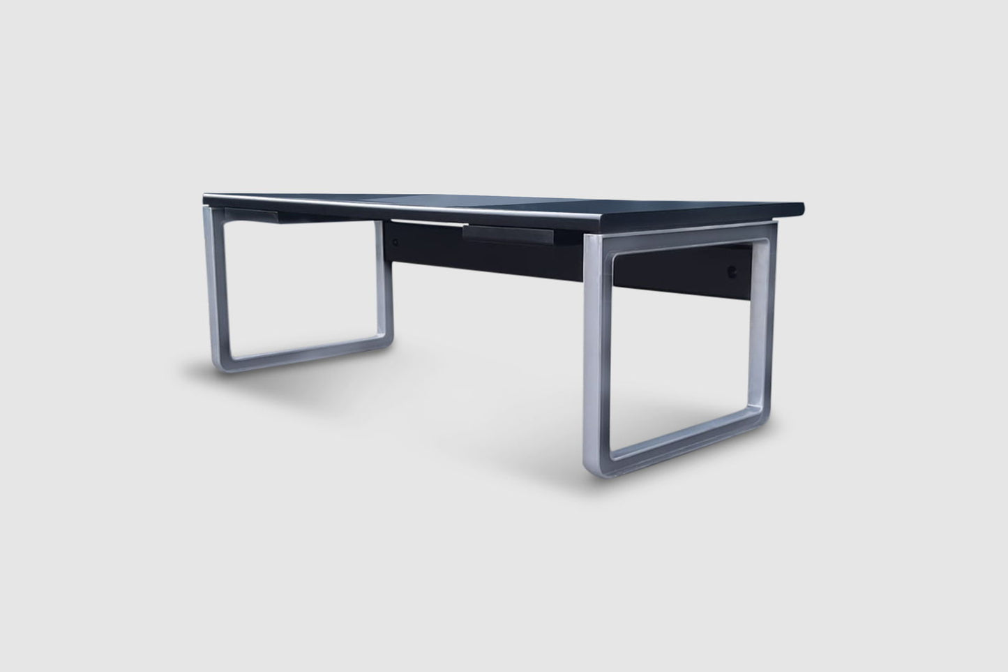 T333 desk by Eugenio Gerli and Osvaldo Borsani for Tecno Italy 1970s