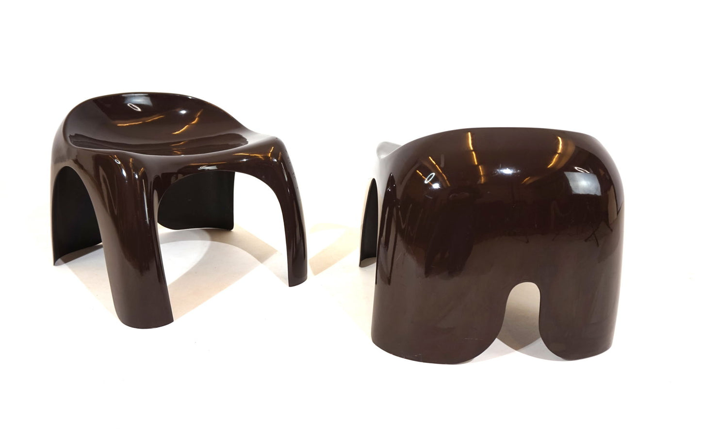 Artemide Efebo set of 2 plastic stools Space Age by Stacy Dukes