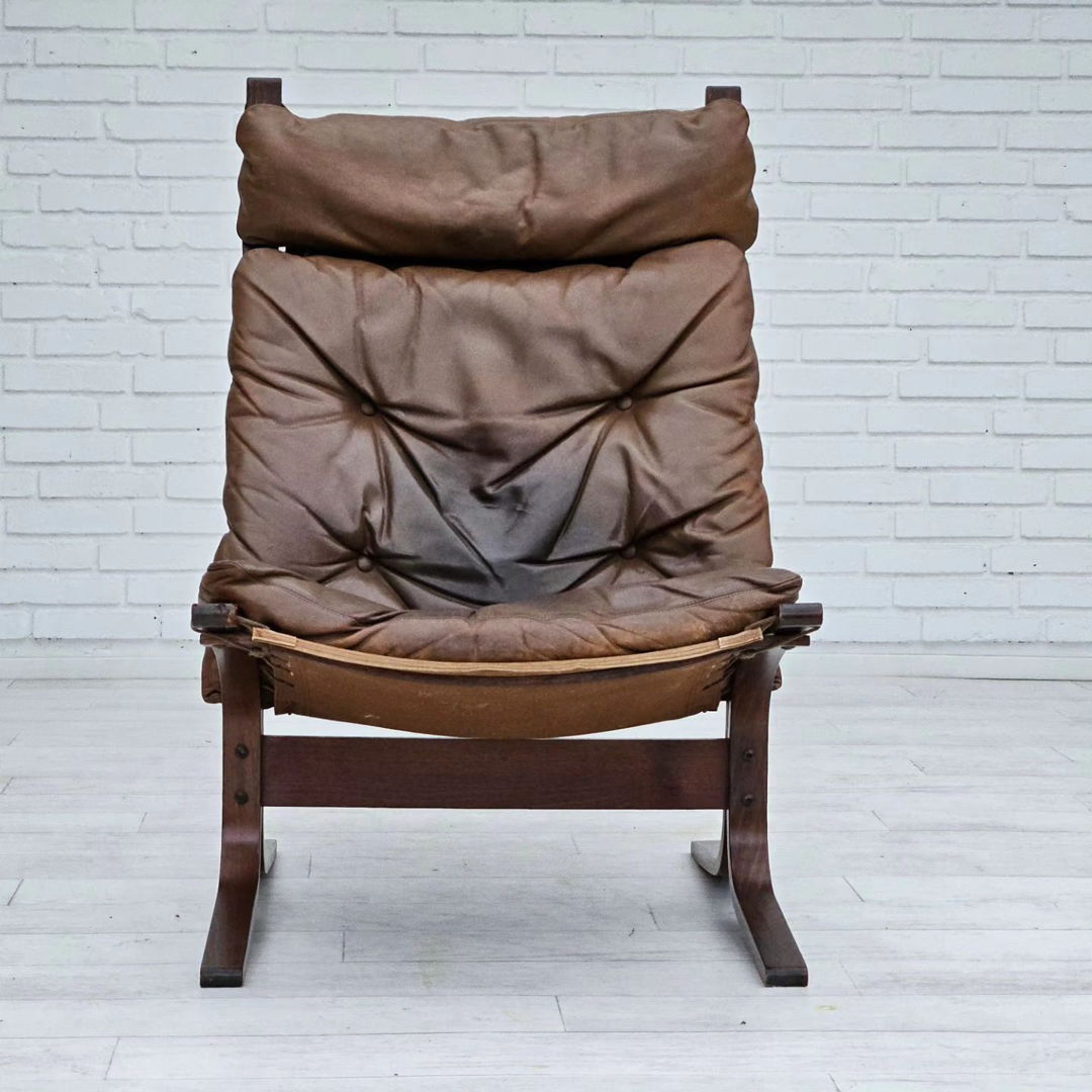 1970’s, Norwegian design, "Siesta" lounge chair by Ingmar Relling, leather, bentwood.