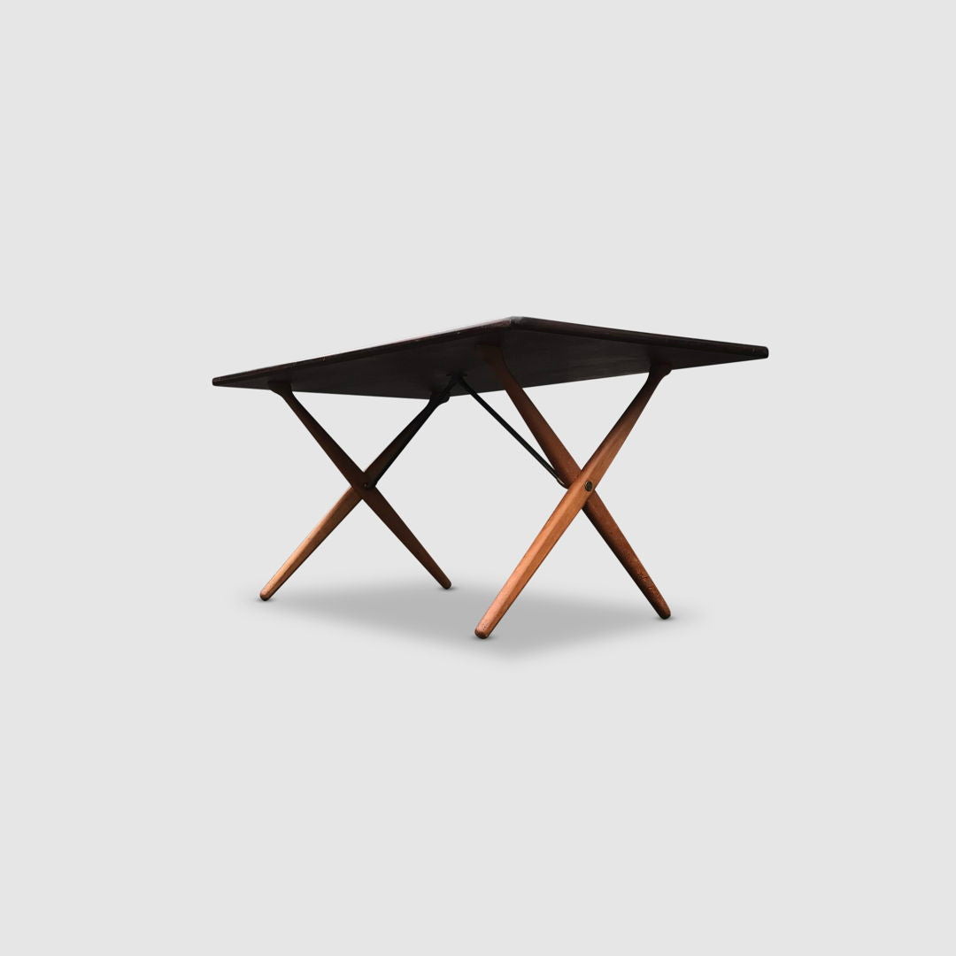 AT-303 Sawbuck oak dining table by Hans Wegner for Andreas Tuck 1950s