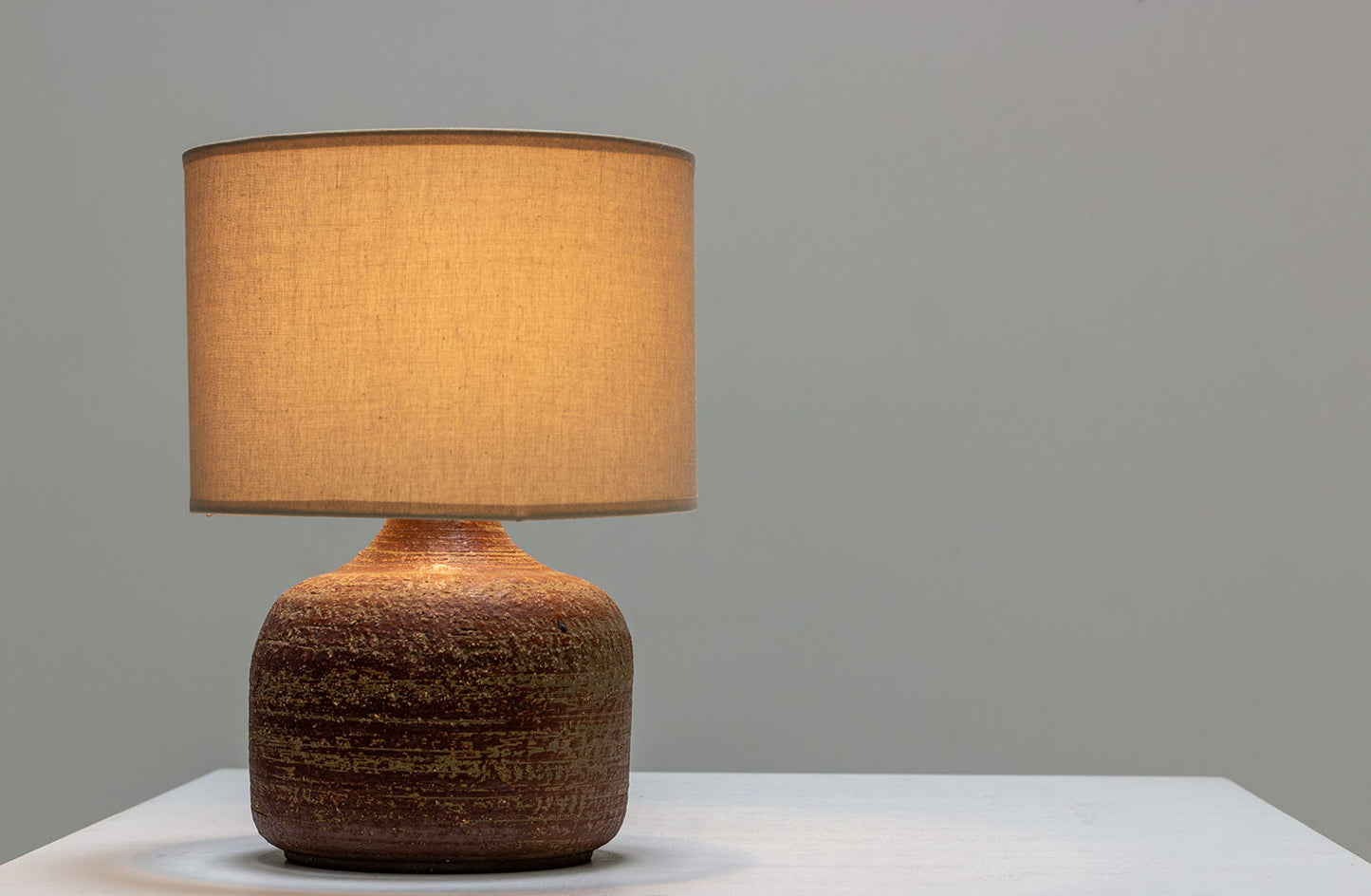 Modernist hand thrown and oxidation firing table lamp, circa 1965