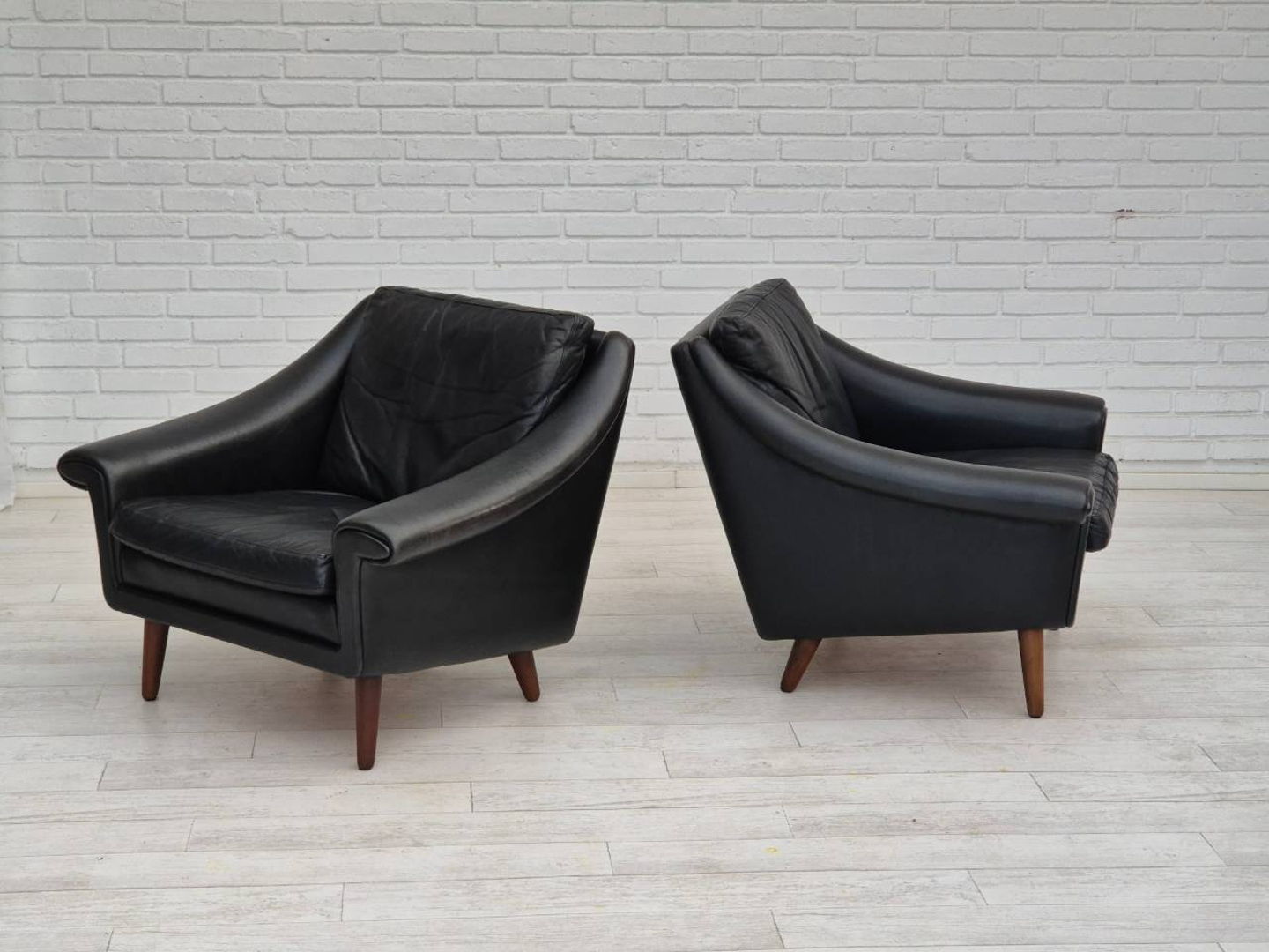 1960s, Danish design by Aage Christiansen for Erhardsen & Andersen, lounge chair model "Matador", original condition.