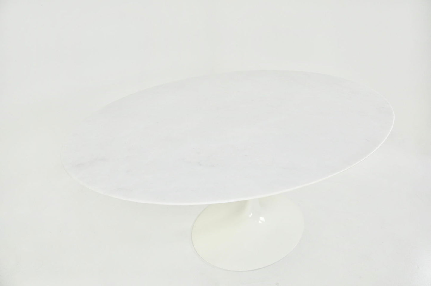 Oval Dining table by Eero Saarinen for Knoll, 1990s