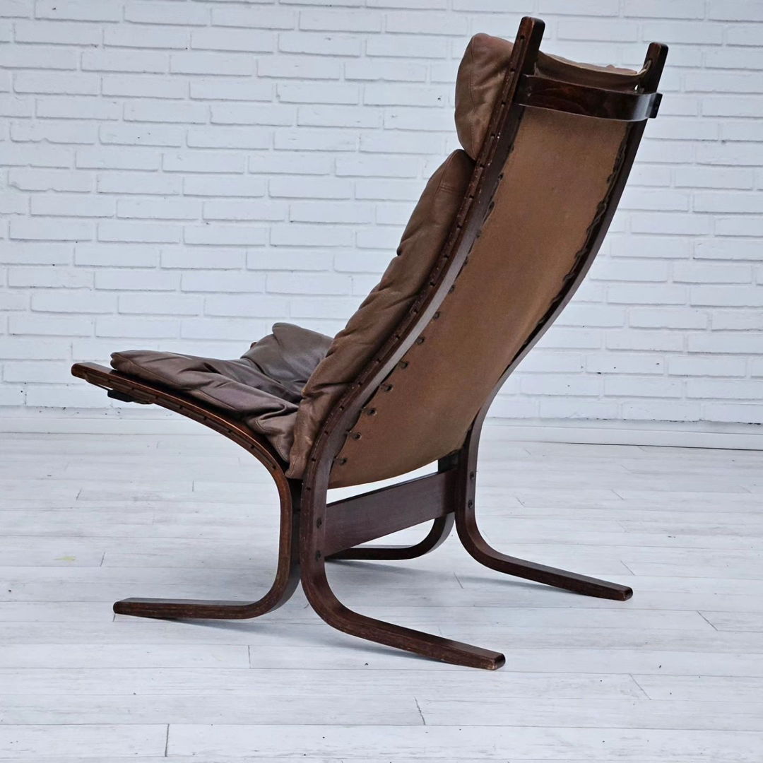 1970’s, Norwegian design, "Siesta" lounge chair by Ingmar Relling, leather, bentwood.