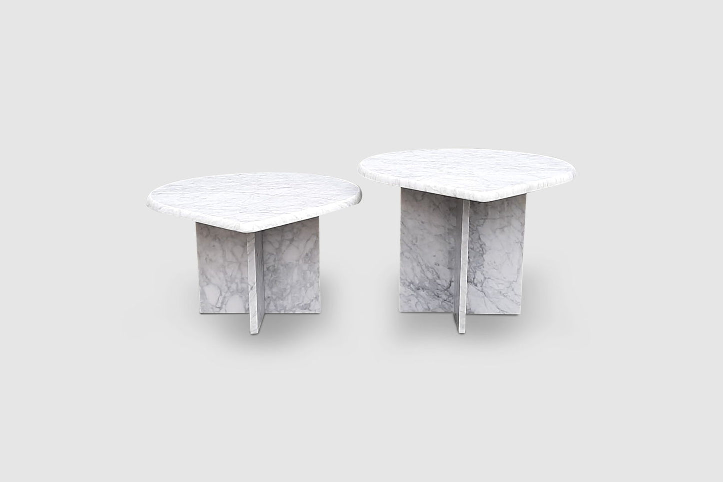 White carrara marble teardrop side table Germany 1970s, set of 2