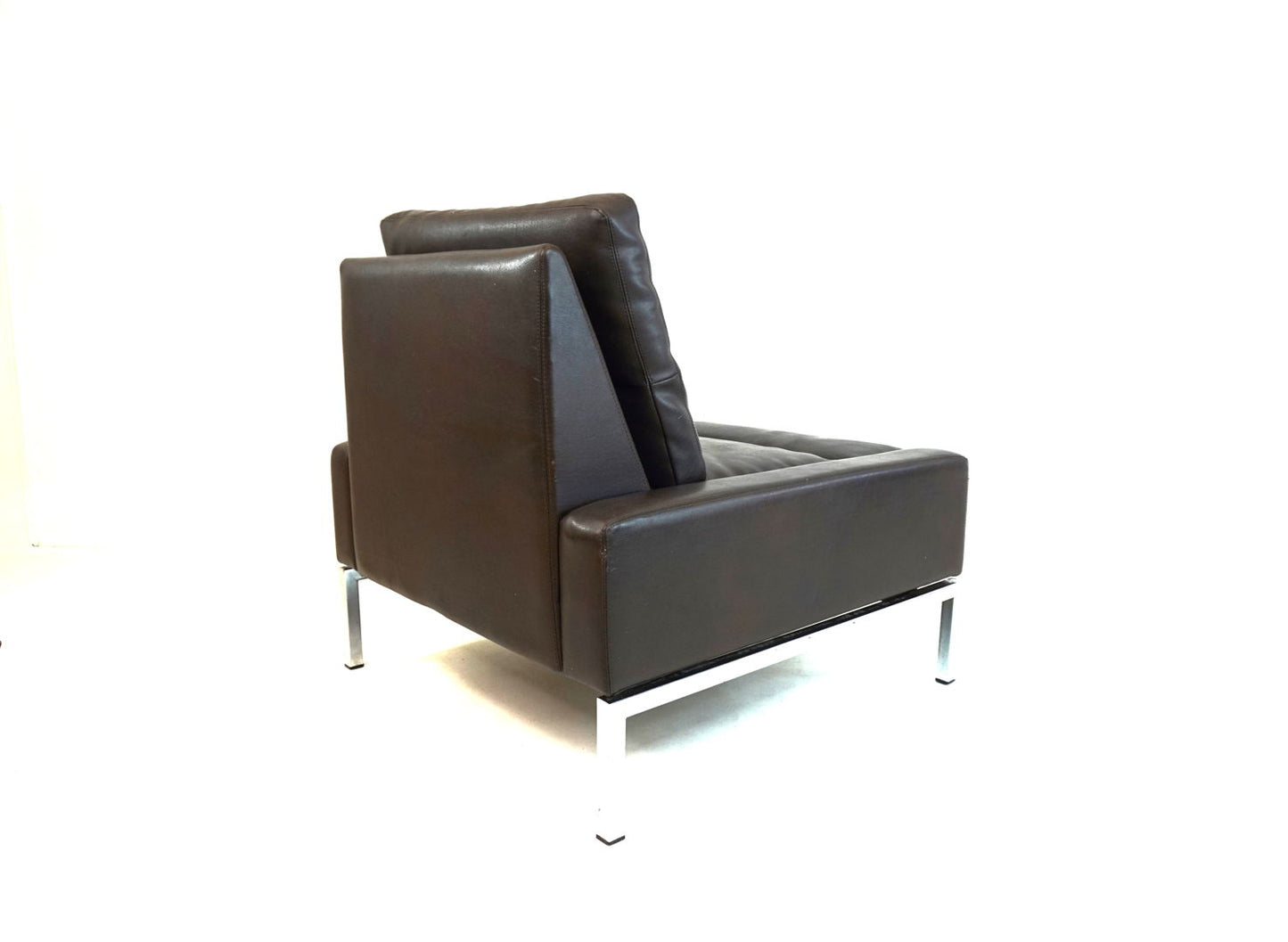 Wilkhahn Series 800 leather armchair by Hans Peter Piel