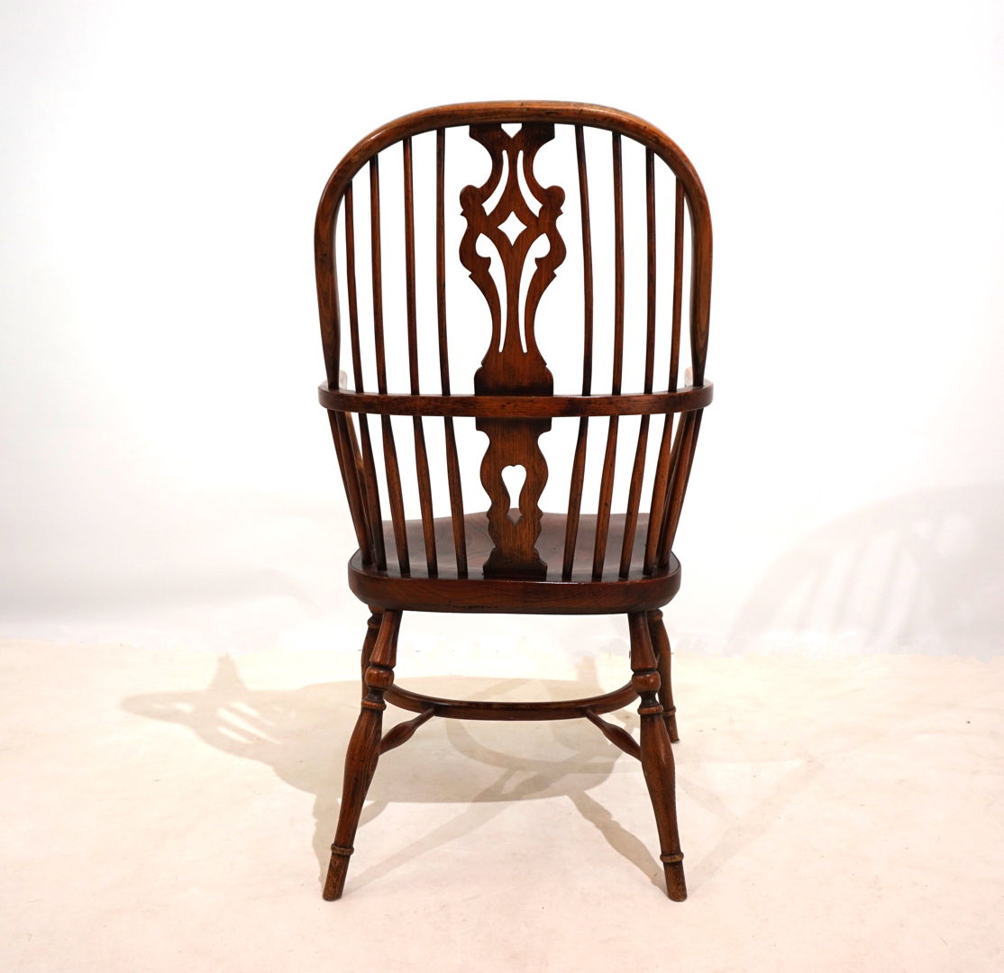 English Windsor chair with armrests