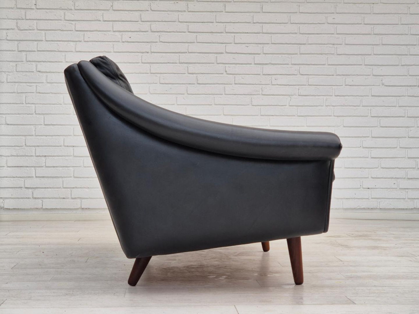 1960s, Danish design by Aage Christiansen for Erhardsen & Andersen, 2 seater sofa model "Matador", original condition.