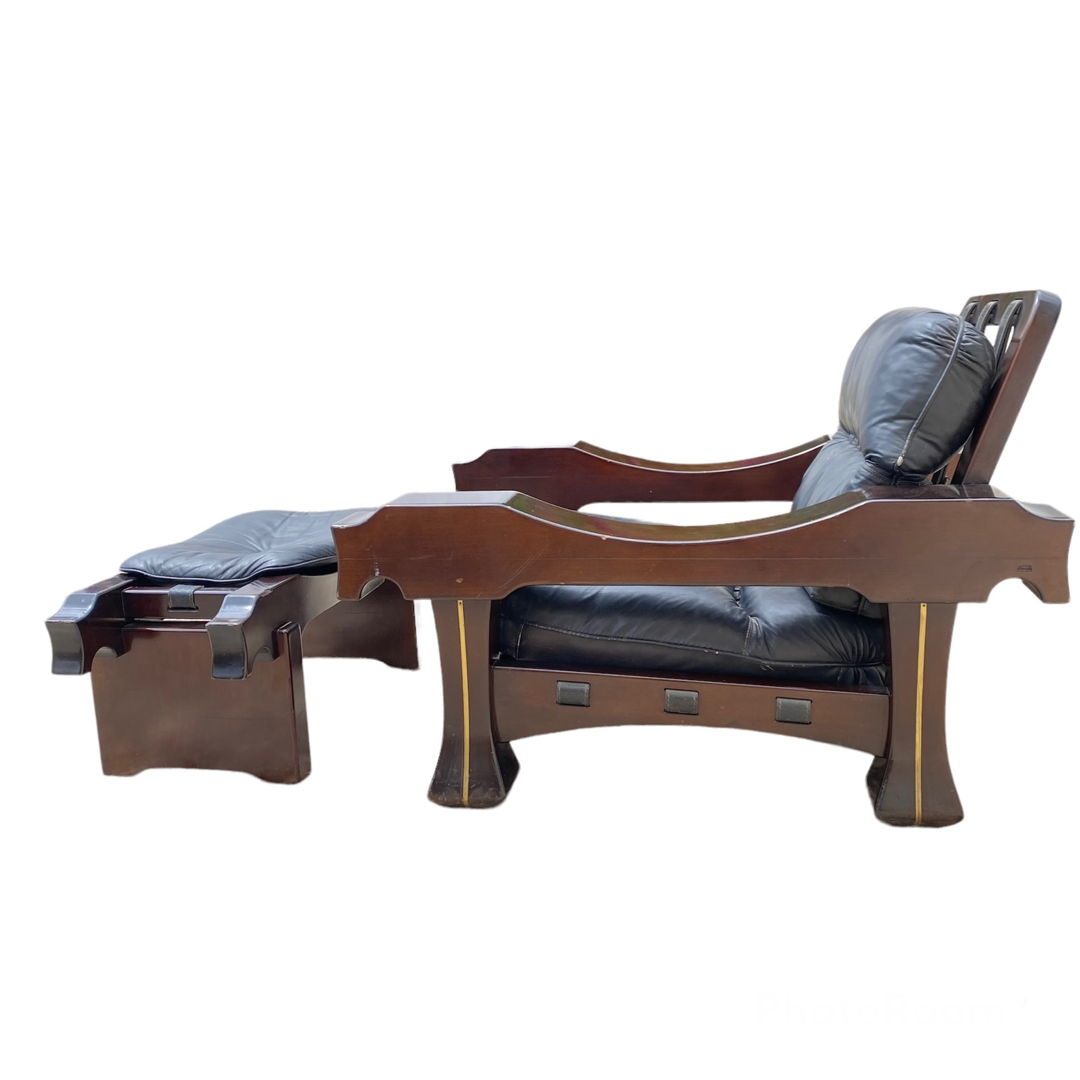 Luciano Frigerio "Ussaro" Armachair and Footrest