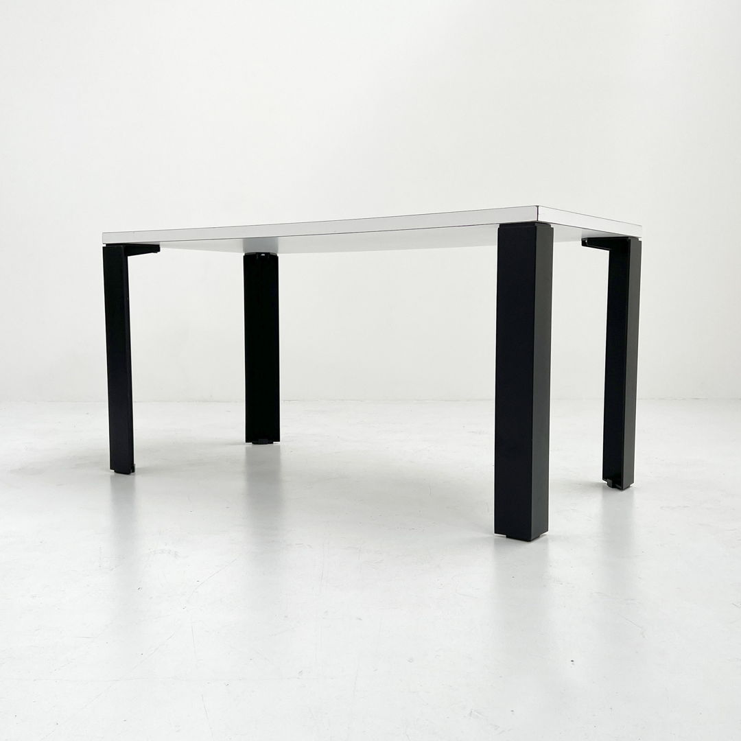 Eretteo Dining Table with Black Feet by Örni Halloween for Artemide, 1970s