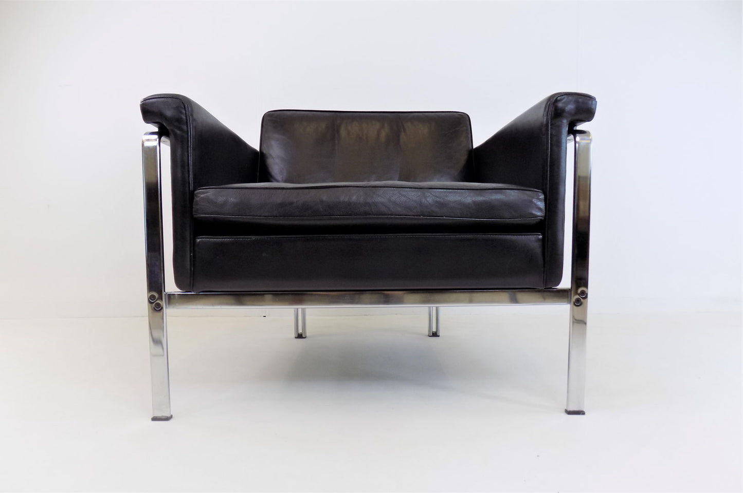 Kill 6911 leather chair black by Horst Brüning