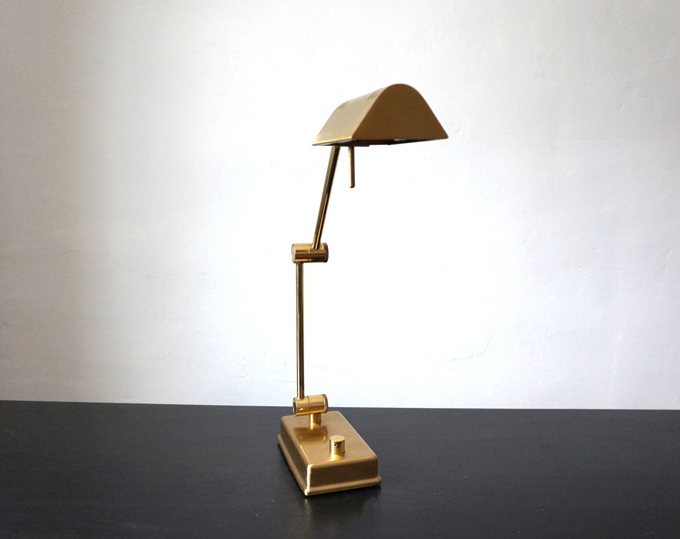 Holtkötter brass table lamp