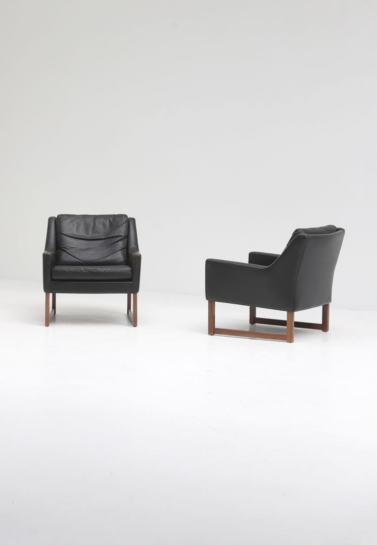 Pair of leather armchairs designed in the 1960's by Rudolf Bernd Glatzel for Kill International,