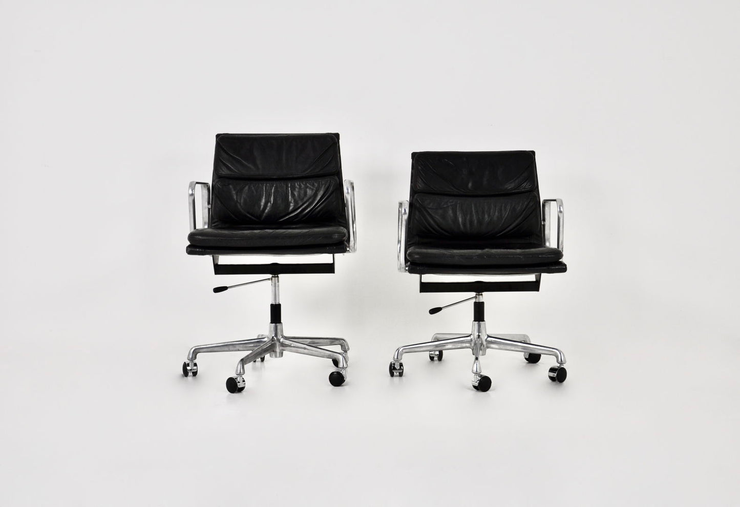 EA217 black Soft Pad Chairs by Charles & Ray Eames for Herman miller, 1970s, Set of 2