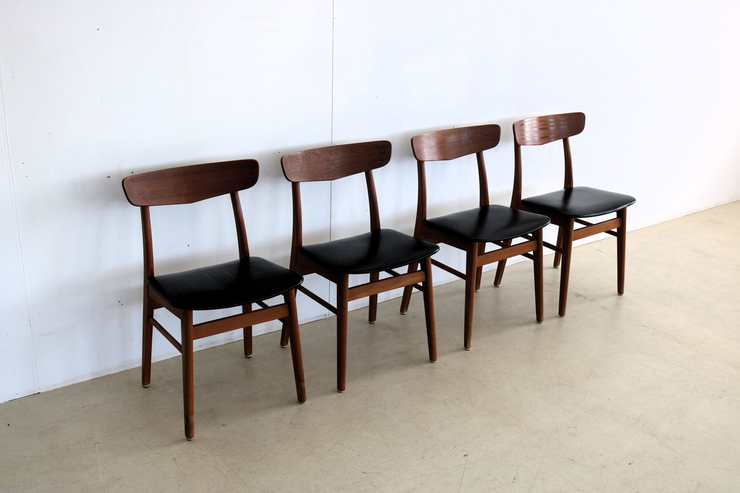 vintage dining room chairs | chairs | Farstrup | Danish