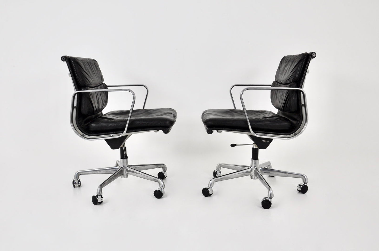 EA217 black Soft Pad Chairs by Charles & Ray Eames for Herman miller, 1970s, Set of 2