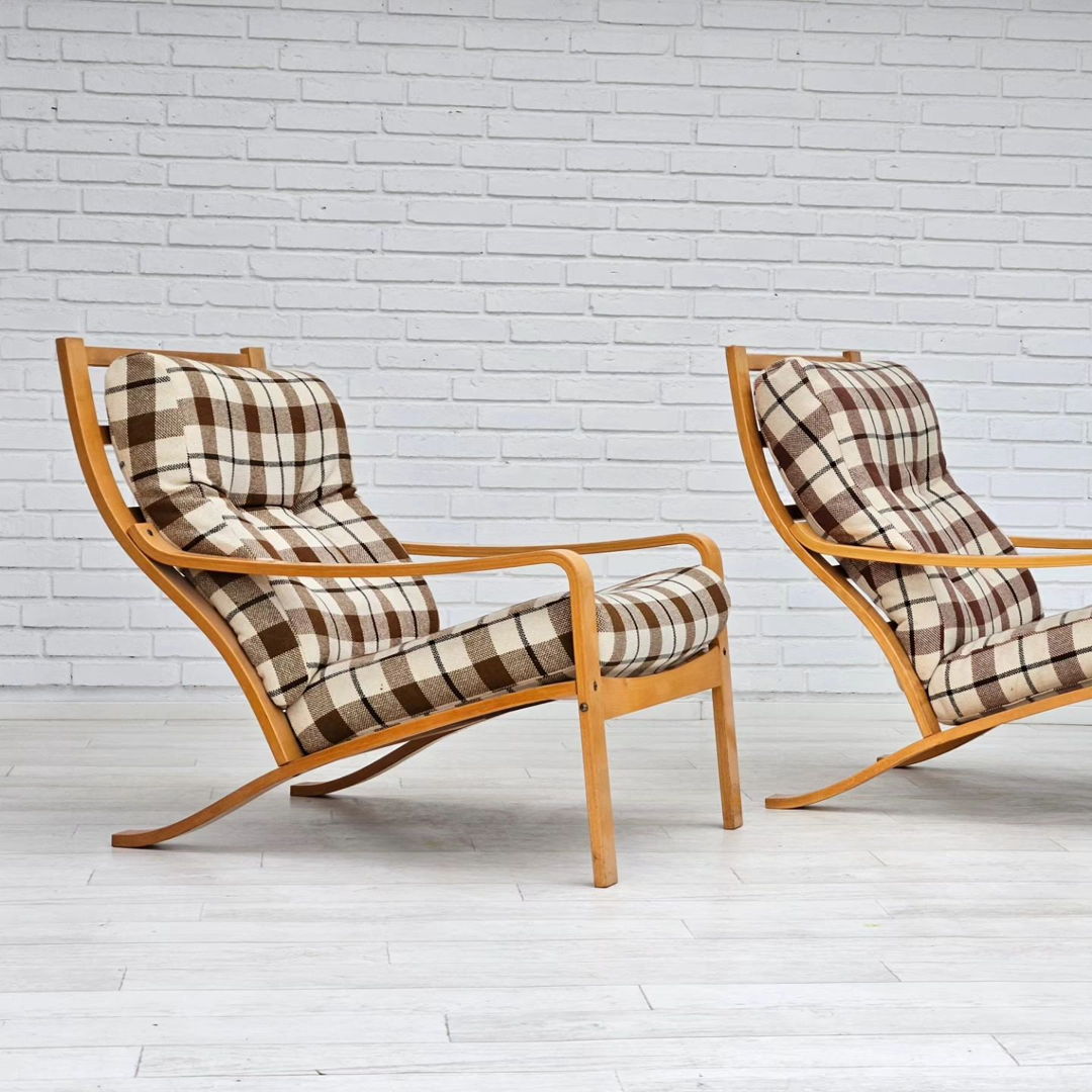 1970s, Danish design, par of two lounge chairs in furniture wool, original very good condition.