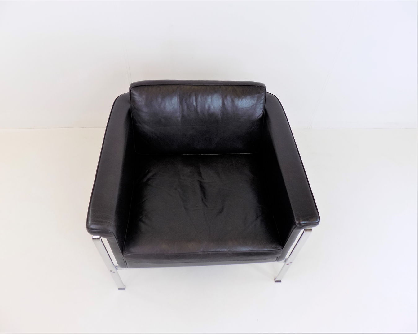 Kill 6911 leather chair black by Horst Brüning