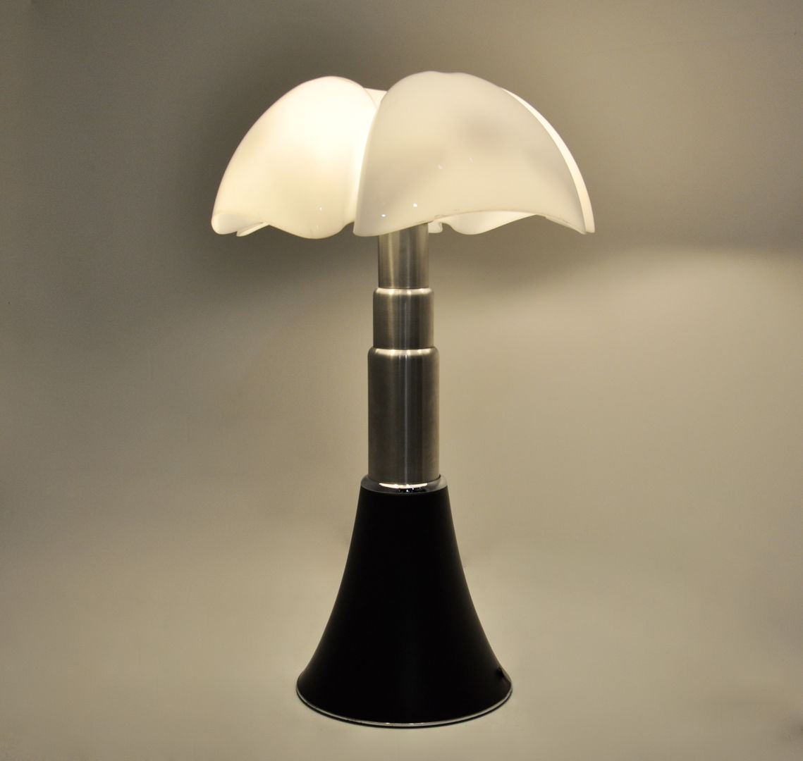 Black Pipistrello Table Lamp by Gae Aulenti for Martinelli Luce, 1960s