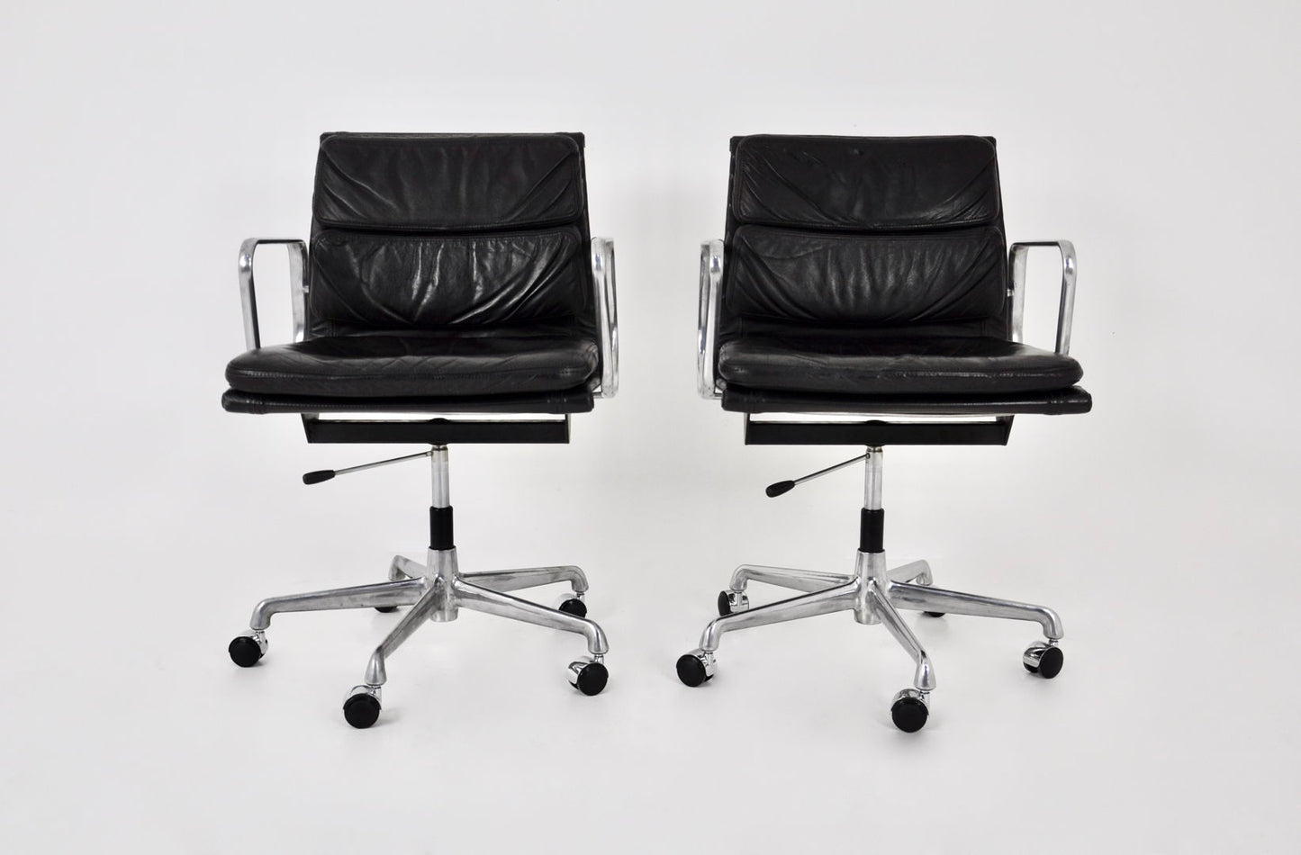 EA217 black Soft Pad Chairs by Charles & Ray Eames for Herman miller, 1970s, Set of 2