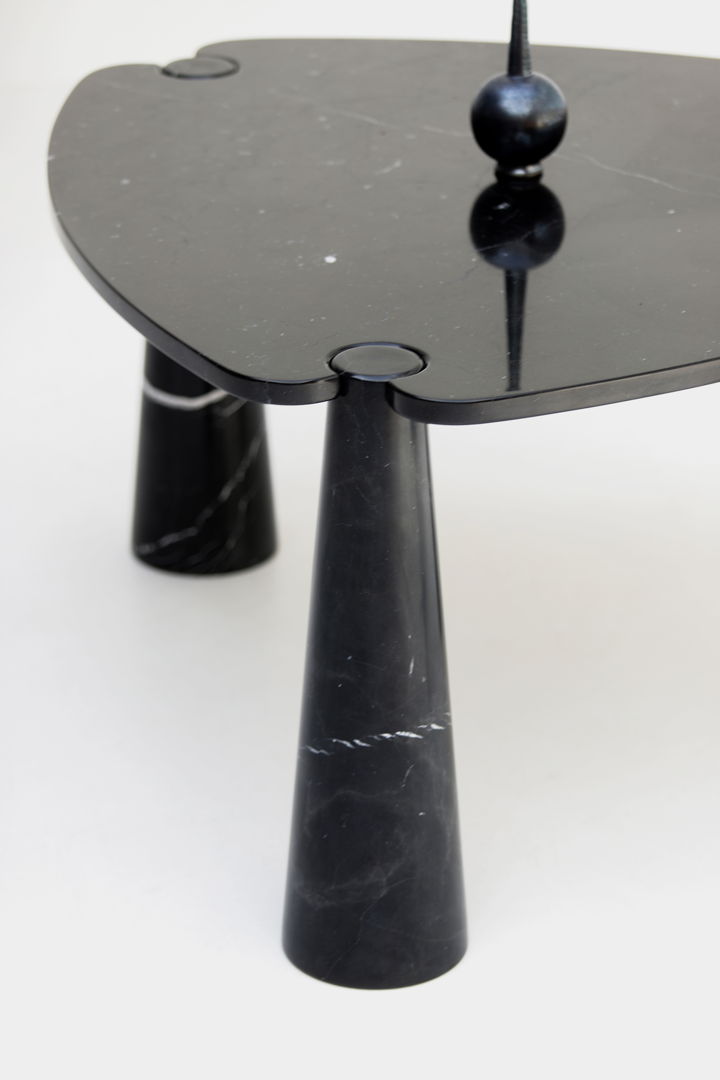 Marble dining table designed by Angelo Mangiarotti and manufactured by Skipper in 1970