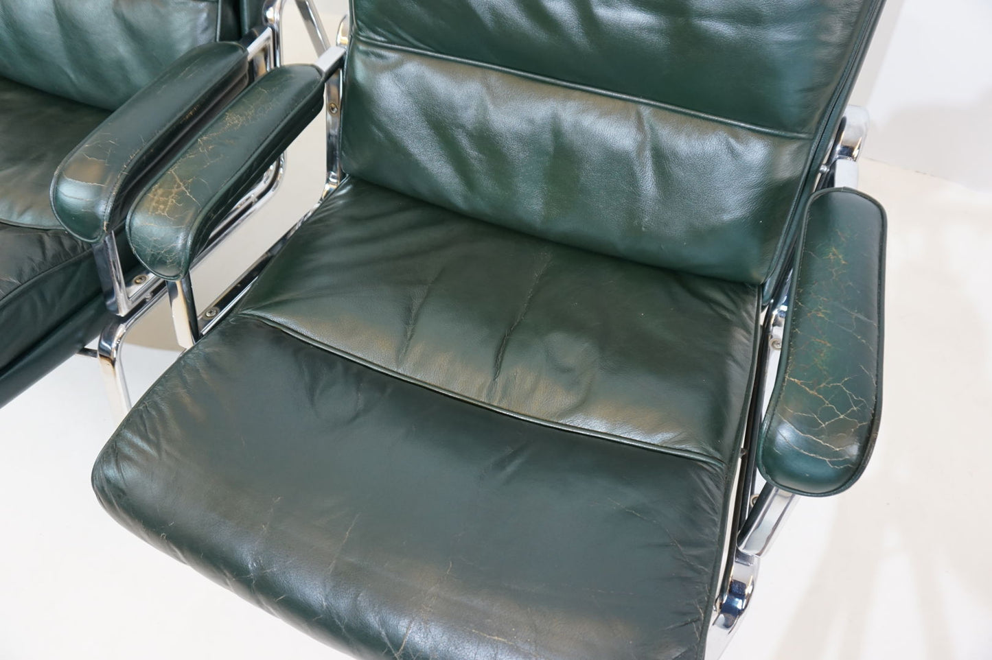 Set of 2 Drabert leather lounge chairs by Gerd Lange