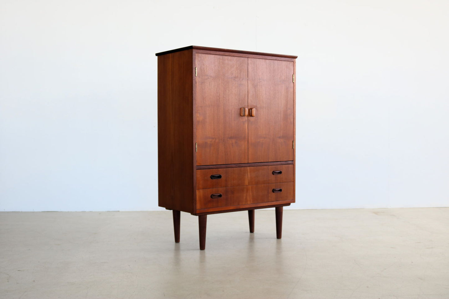 vintage wardrobe | teak cabinet | 60s | Danish