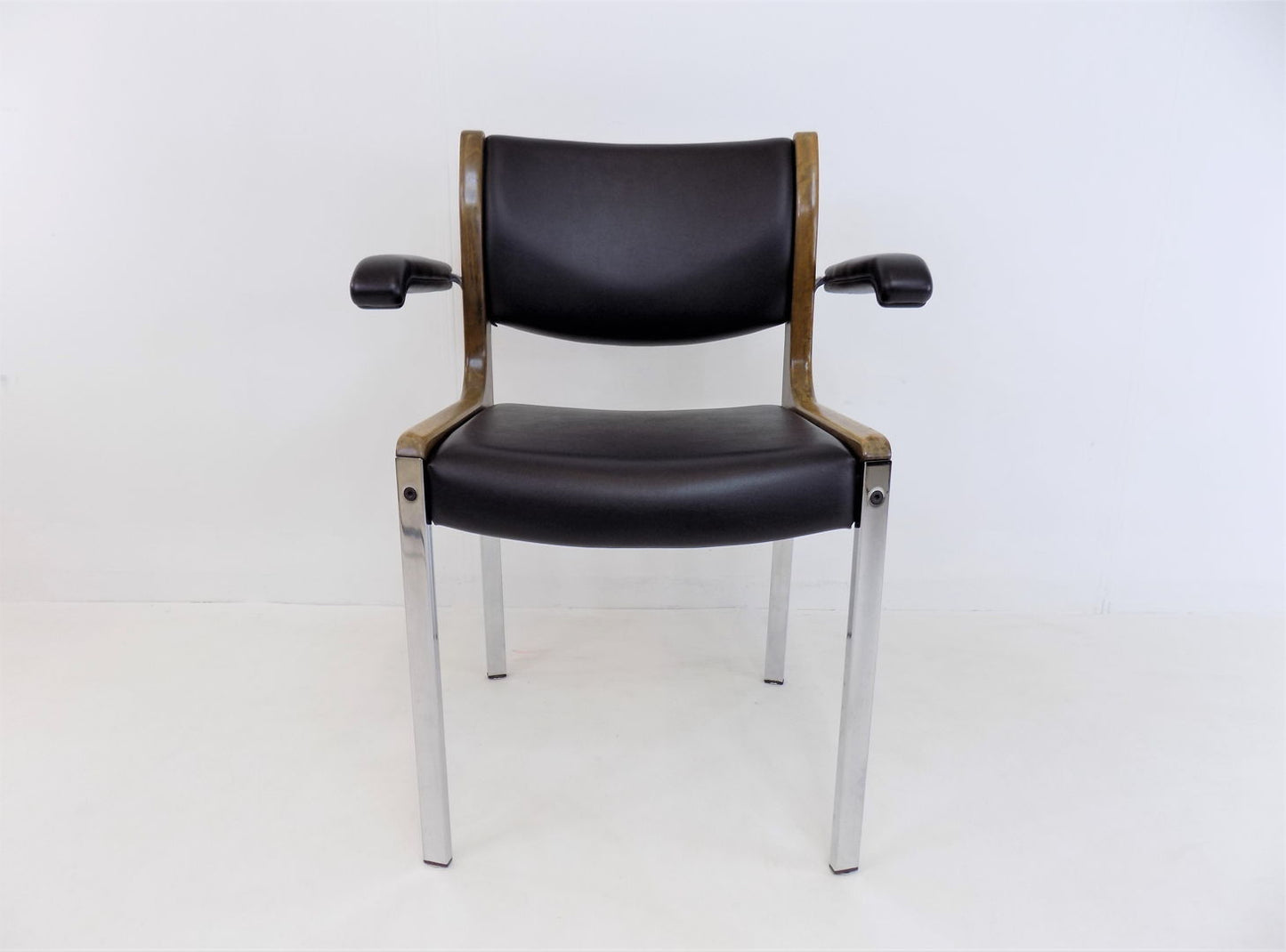 Set of 2 Girsberger Eurochair dining/office chairs