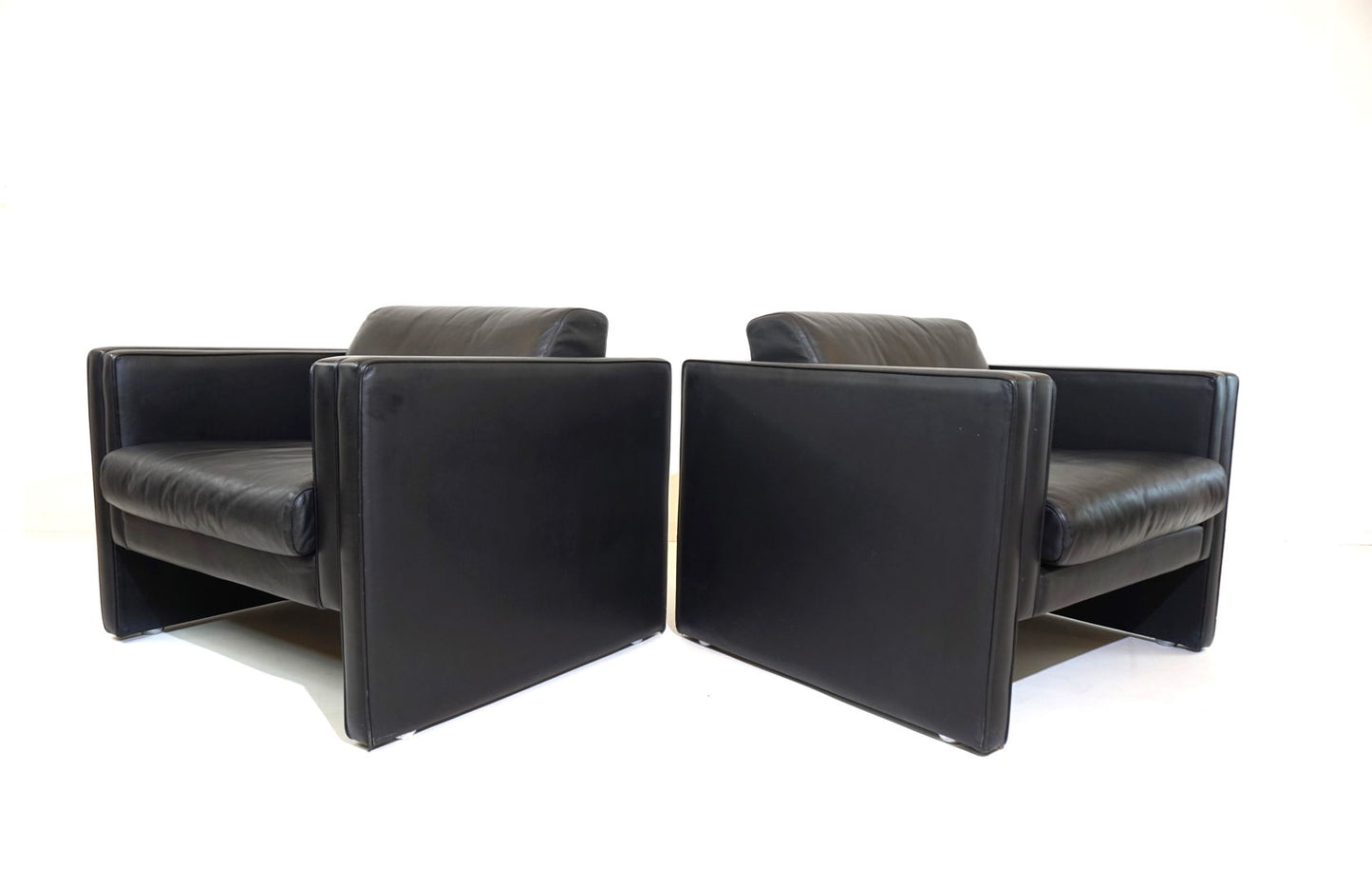 Knoll Studio Line set of 2 leather armchairs by Jürgen Lange