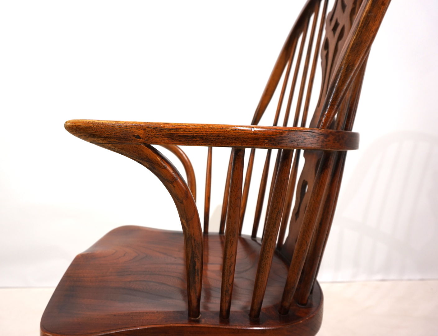 English Windsor chair with armrests