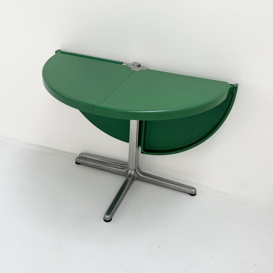 Green Plana Folding Table by Giancarlo Piretti for Anonima Castelli, 1 –  Mooiatti Japan