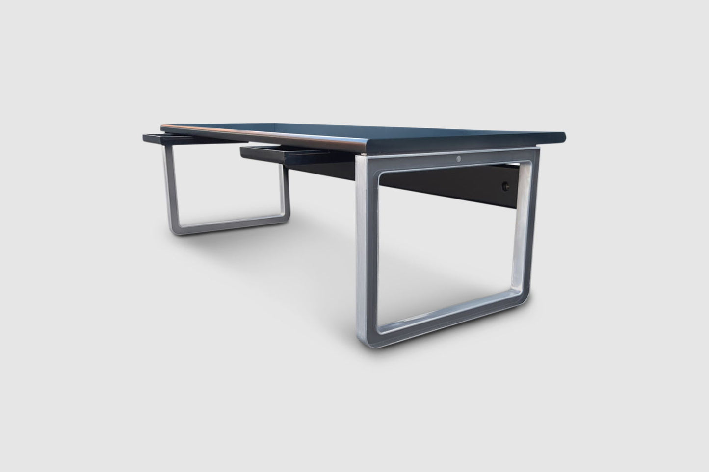 T333 desk by Eugenio Gerli and Osvaldo Borsani for Tecno Italy 1970s