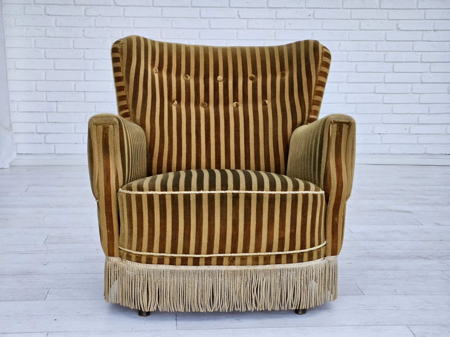 1960s, Danish relax chair, original upholstery, green velour.