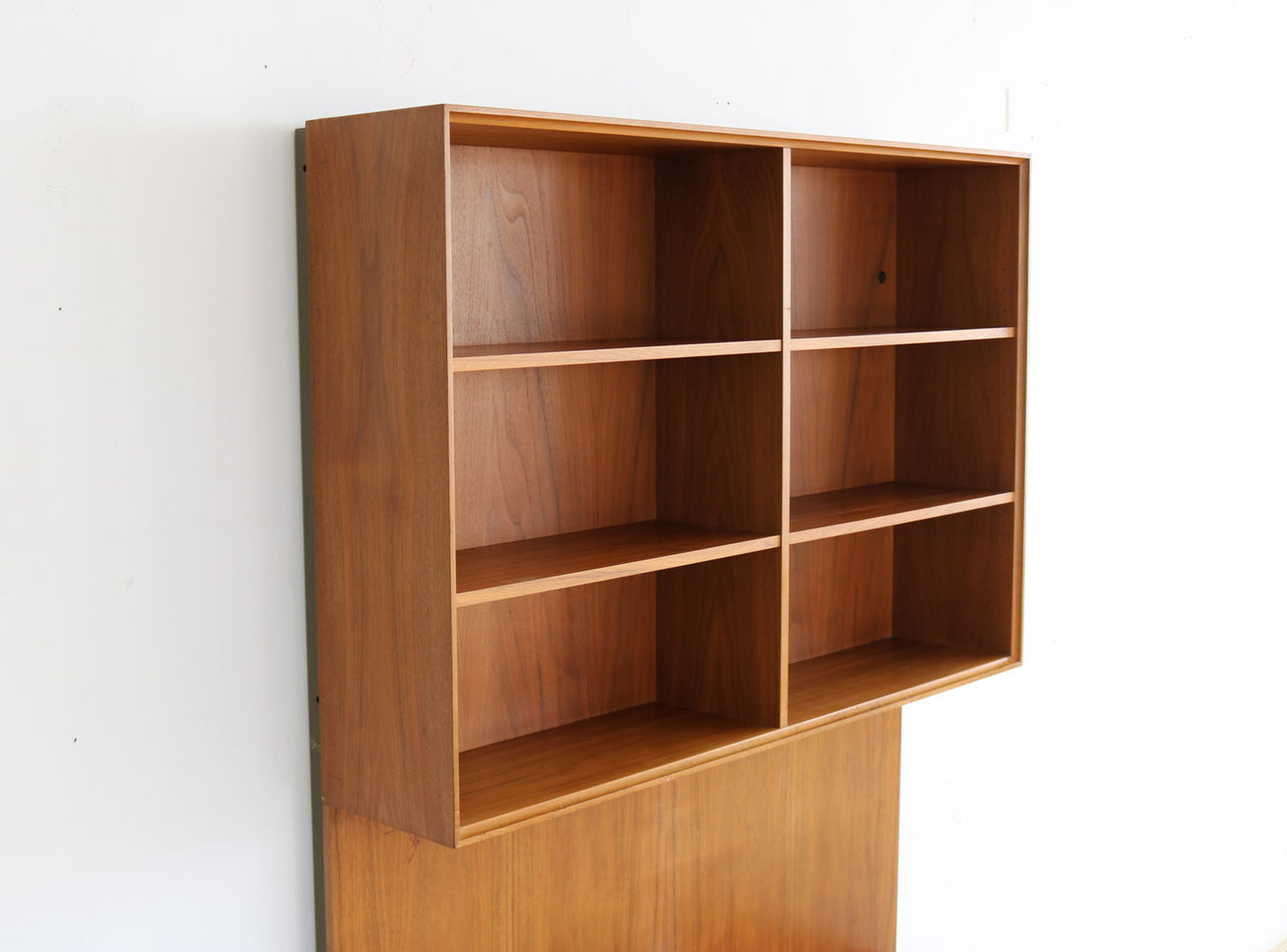 vintage wall unit | standing wall system | 60s | Swedish