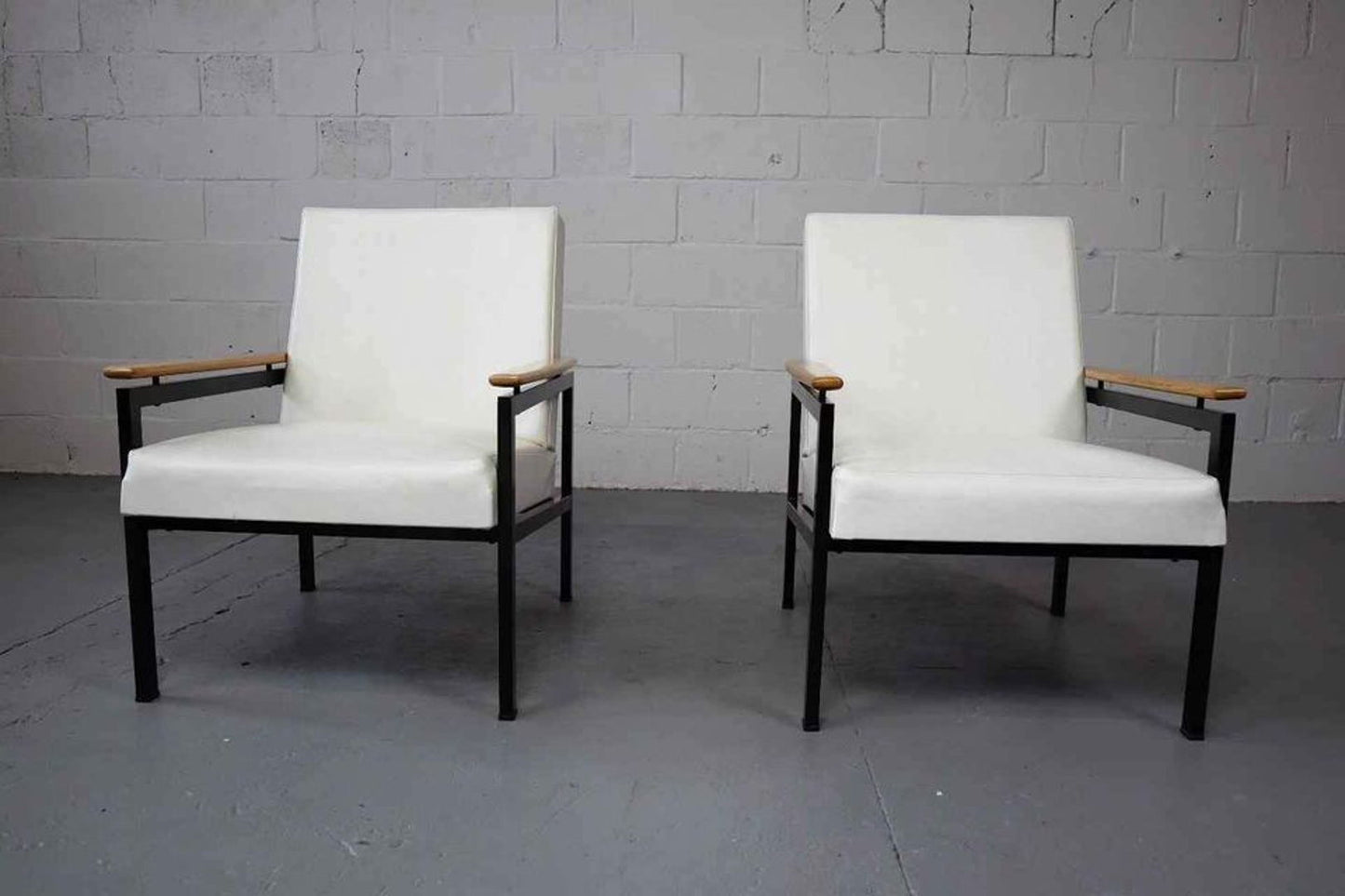 Pair of Mid century Modern armchairs, 1960's