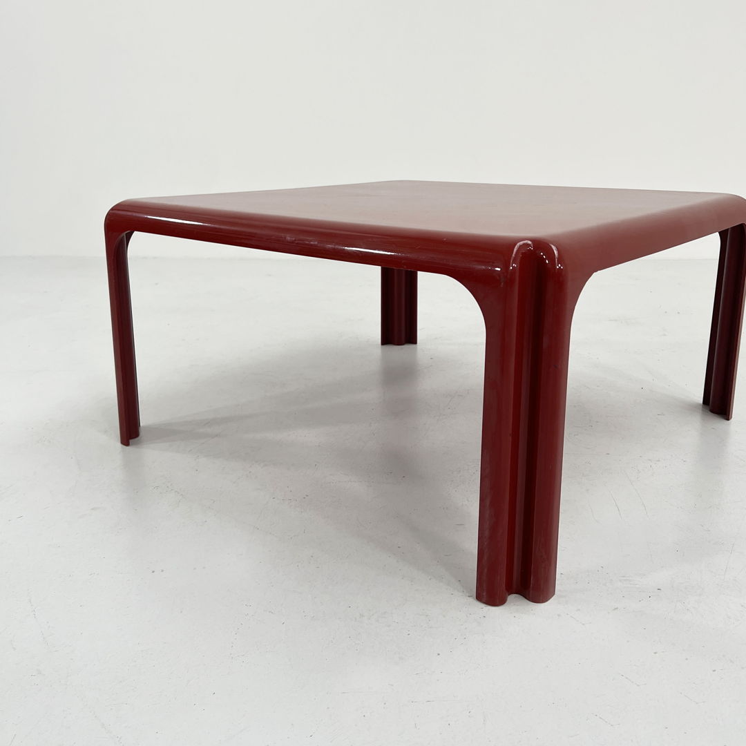 Burgundy Arcadia 80 Coffee Table by Vico Magistretti for Artemide, 1970s